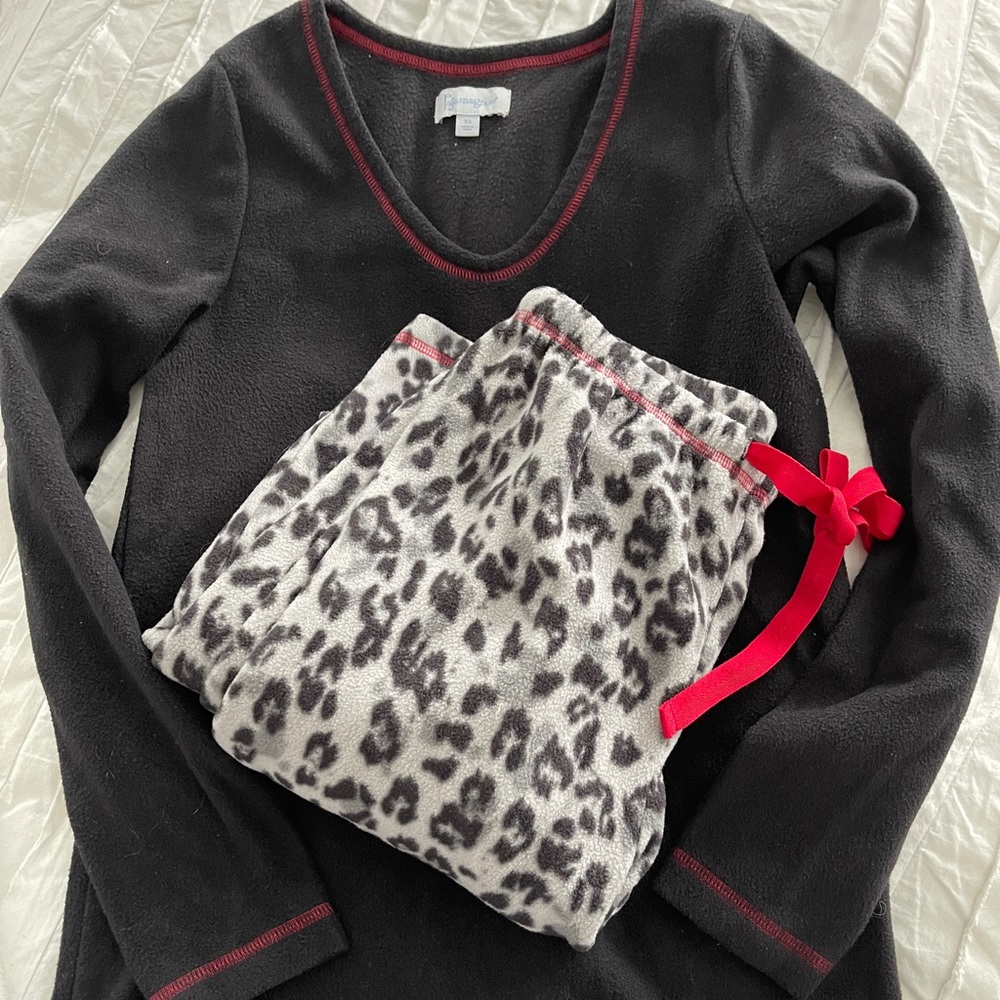 Pajamagram Set Women Size XS